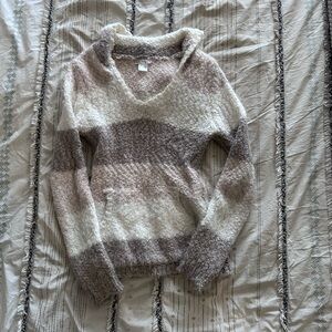 VENUS Soft, hooded Sweater